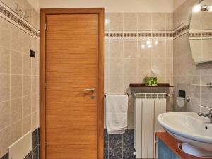 Fotografia z galérie ubytovania Holiday Home Aaron by Interhome v destinácii Tremosine Sul Garda