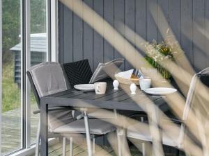 Posezení v ubytování Holiday Home Siri - 400m from the sea by Interhome