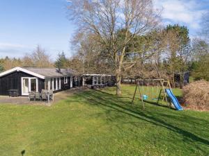 Zahrada ubytování Holiday Home Elly - 1km from the sea by Interhome