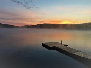Afbeelding uit fotogalerij van Auberge Du Lac Malcom in Sayabec