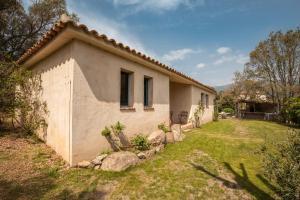 Vonkajšia záhrada v ubytovaní Casa di l'olivu