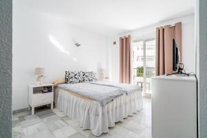 Fotografia z galérie ubytovania 2 bed apartment with evening sun v destinácii Sitio de Calahonda
