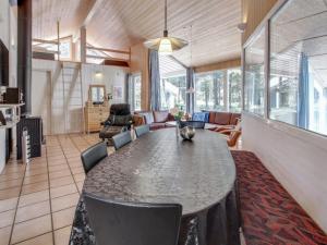 Posezení v ubytování Holiday Home Luciane - 2-5km from the sea by Interhome + 28 fotografií