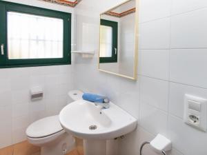 Kúpeľňa v ubytovaní Holiday Home Garbinell II by Interhome