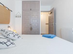 Posteľ alebo postele v izbe v ubytovaní Apartment Casa Do by Interhome