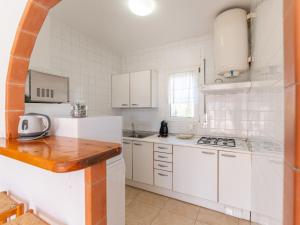 Kuchyň nebo kuchyňský kout v ubytování Apartment Melrose place-1 by Interhome