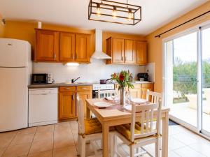 Fotografia z galérie ubytovania Holiday Home Guernesey by Interhome v destinácii Barneville-Carteret
