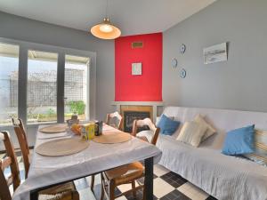 Zdjęcie z galerii obiektu Holiday Home La Cornuelle by Interhome w mieście Dolus d'Oléron