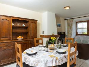 Fotografia z galérie ubytovania Holiday Home Glaïeuls by Interhome v destinácii Saint-Méloir-des-Ondes