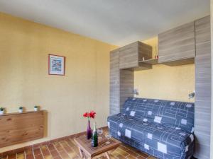 Zdjęcie z galerii obiektu Apartment Les Aigues Marines-66 by Interhome w mieście La Madrague