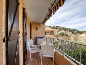 Zdjęcie z galerii obiektu Apartment Les Aigues Marines-66 by Interhome w mieście La Madrague