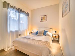 Posteľ alebo postele v izbe v ubytovaní Holiday Home Villa Indigo by Interhome