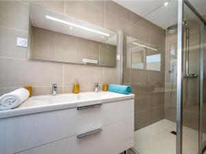 Kúpeľňa v ubytovaní Apartment Le Palladio by Interhome
