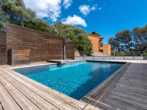 Bazén v ubytovaní Apartment Le Neptune by Interhome alebo v jeho blízkosti