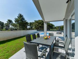 Μπαλκόνι ή βεράντα στο Holiday Home Gušt by Interhome