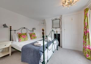 Postel nebo postele na pokoji v ubytování Shrimpers