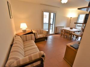 Χώρος καθιστικού στο Apartment Stefania by Interhome