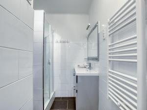 Zdjęcie z galerii obiektu Apartment Provence Parc-8 by Interhome w mieście Saint-Cyr-sur-Mer