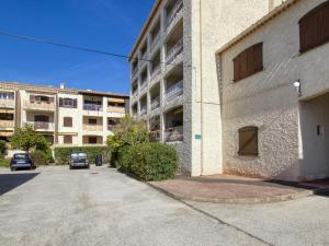 Zdjęcie z galerii obiektu Apartment Provence Parc-8 by Interhome w mieście Saint-Cyr-sur-Mer