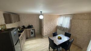 Foto de la galería de Four Season In Kazbegi en Kazbegi 37 fotos más