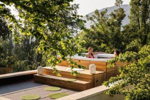 Vonkajšia záhrada v ubytovaní Bulles d'Olive Provence - Piscine & Jacuzzi avec vue
