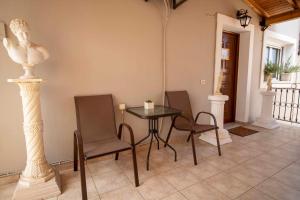 A seating area at Casa Greca Vacation Home Acharavi Corfu