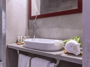 Ένα μπάνιο στο Hotel Astro Mediceo +51 φωτογραφίες