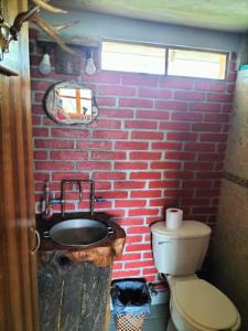 Et badeværelse på Cabaña La Bamba