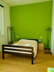 A bed or beds in a room at MonoPat