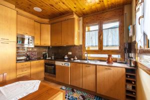 Kuchyňa alebo kuchynka v ubytovaní Apartamento en Vielha