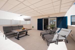 Część wypoczynkowa w obiekcie Turquesa del Mar - Max Beach Golf - Large Sunny Terrace Apartment