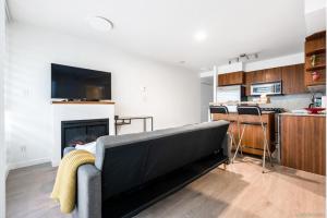 Køkken eller tekøkken på Modern DT Vancouver 1BD Condo