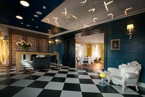 Część wypoczynkowa w obiekcie Relais & Châteaux Hotel Quadrille - Adults Only