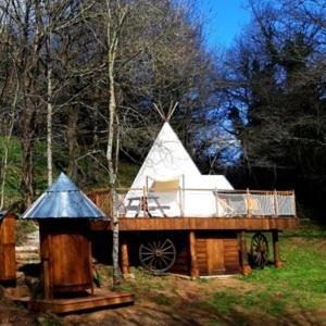 Le tipi à Marie, déconnectez- vous !!!外面的花园