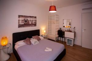 Gallery image of Bed And Breakfast Castello7 in San Felice del Benaco +24 photos