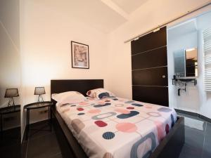 Zdjęcie z galerii obiektu *Appartement climatisé au cœur du vieux port* w Marsylii