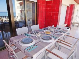 Balkon lub taras w obiekcie AQUARIUM playa de Gandía - ( Alquiler solo familias )