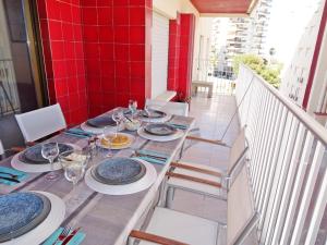 Balkon lub taras w obiekcie AQUARIUM playa de Gandía - ( Alquiler solo familias )