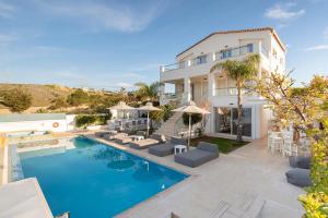 Πισίνα στο ή κοντά στο Villa Bella Elena