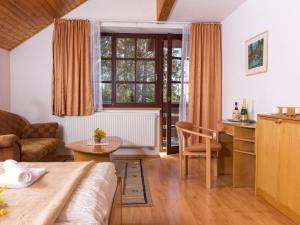 Posedenie v ubytovaní Villa Tatry Stola + 13 fotografií