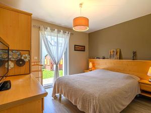 Zdjęcie z galerii obiektu Maison contemporaine à Étel - 130 m² - Calme, proche centre et plages, terrasse ensoleillée et jardin - FR-1-479-147 w mieście Étel +18 zdjęć