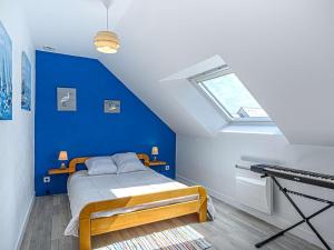 Zdjęcie z galerii obiektu Maison contemporaine à Étel - 130 m² - Calme, proche centre et plages, terrasse ensoleillée et jardin - FR-1-479-147 w mieście Étel