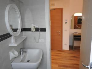 Baðherbergi á Albergo Silvana