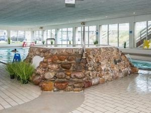 Bazén v ubytování Apartment Ringkøbing XIII nebo v jeho okolí