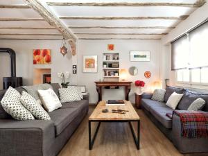 Khu vực ghế ngồi tại Limanaki Villa +27 ảnh