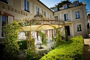 Zahrada ubytování Champagne André Bergère & Suites