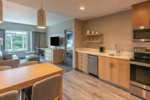 ครัวหรือมุมครัวของ Residence Inn by Marriott Jekyll Island