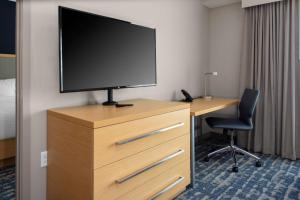 โทรทัศน์และ/หรือระบบความบันเทิงของ Residence Inn by Marriott Jekyll Island