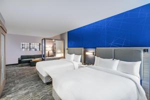 Postel nebo postele na pokoji v ubytování SpringHill Suites by Marriott Austin West/Lakeway + 23 fotografií