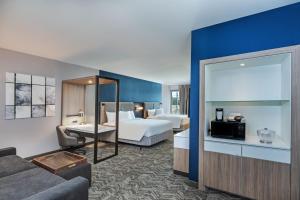 Postel nebo postele na pokoji v ubytování SpringHill Suites by Marriott Austin West/Lakeway